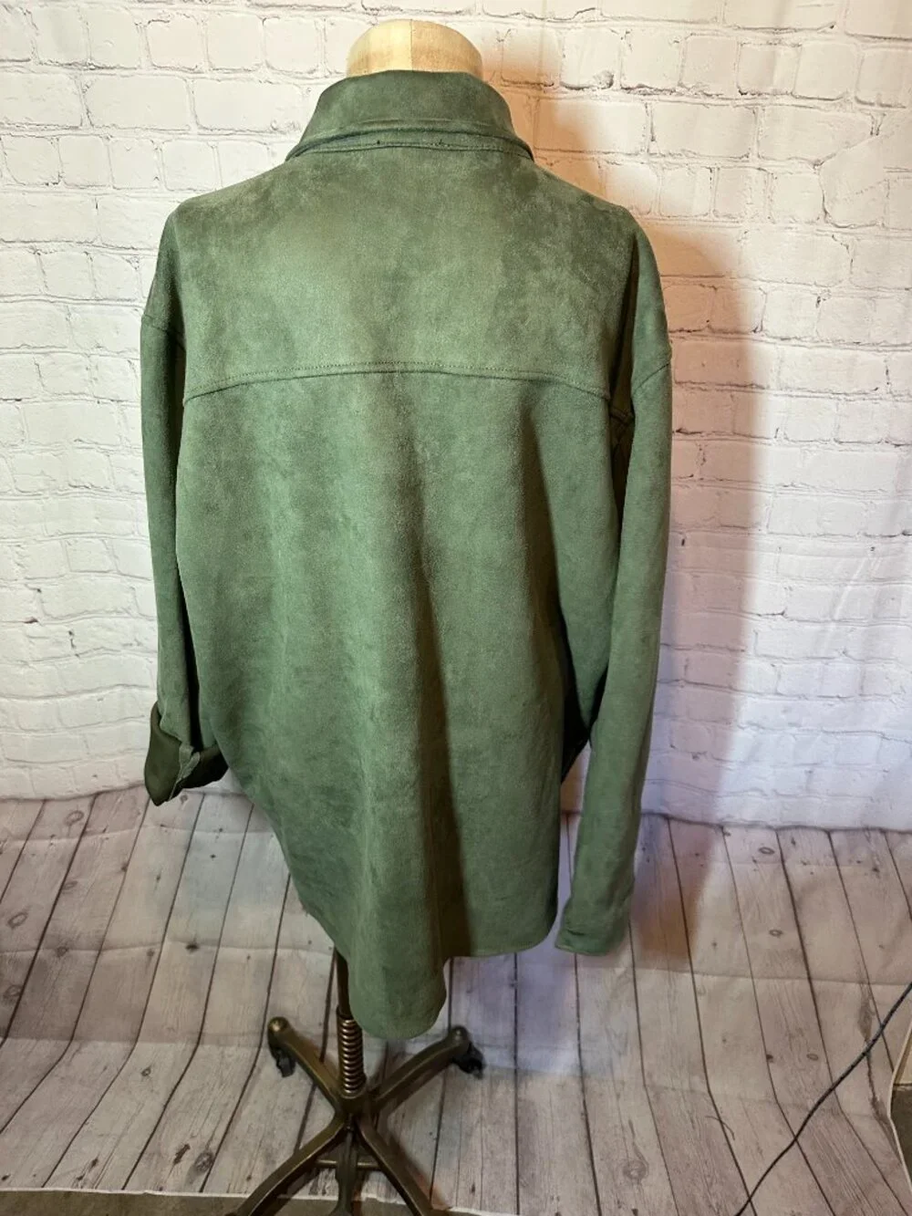 Truth Faux Leather Suede Heavy weight military green Button Up Shacket Size XL